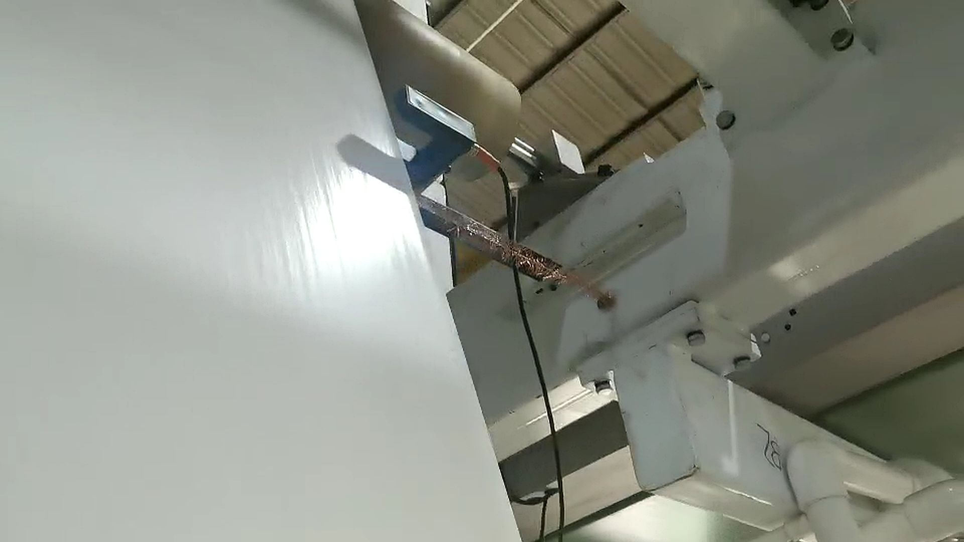 EPC-A10 web guiding at an elevated roller section